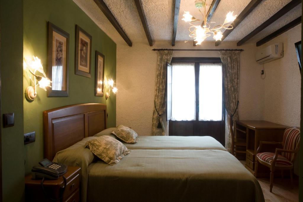 Hotel El Foyu Colunga Pokoj fotografie