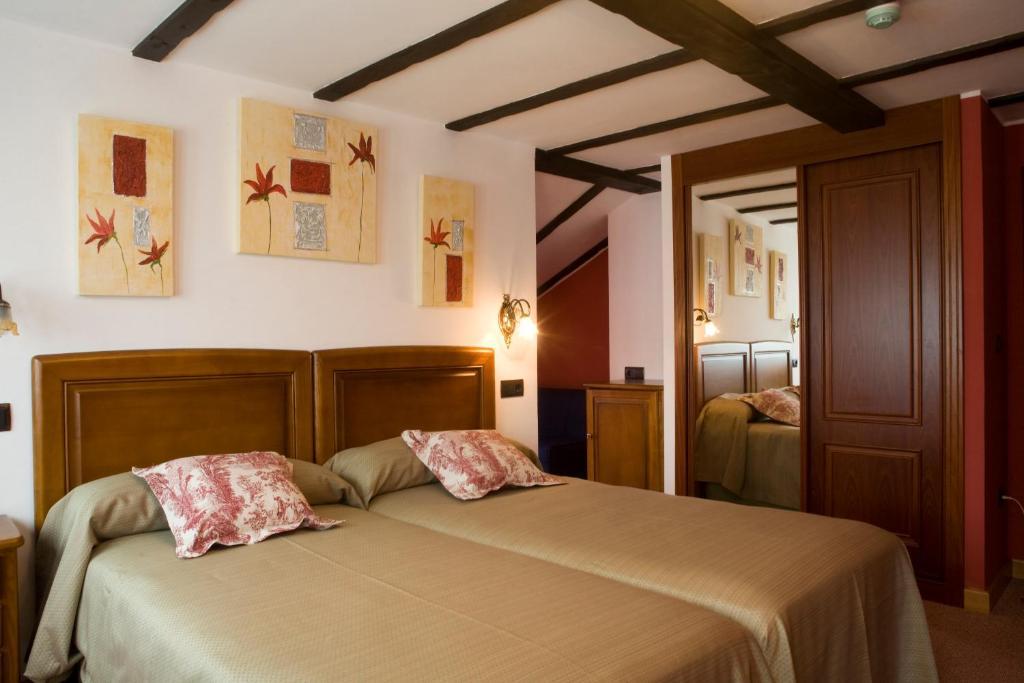 Hotel El Foyu Colunga Pokoj fotografie